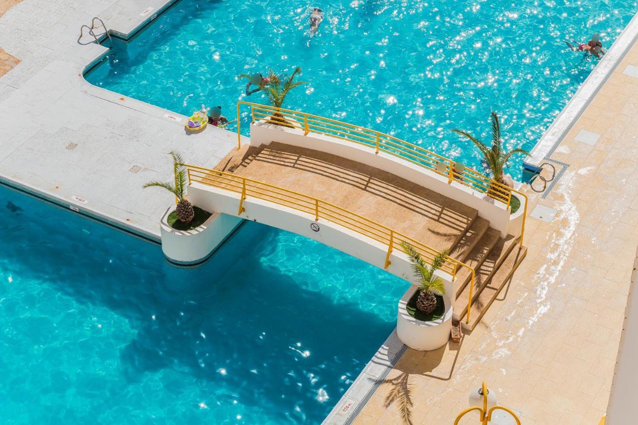 Sunny Flat W/ Balcony & Pool By Lovelystay Portimao Luaran gambar