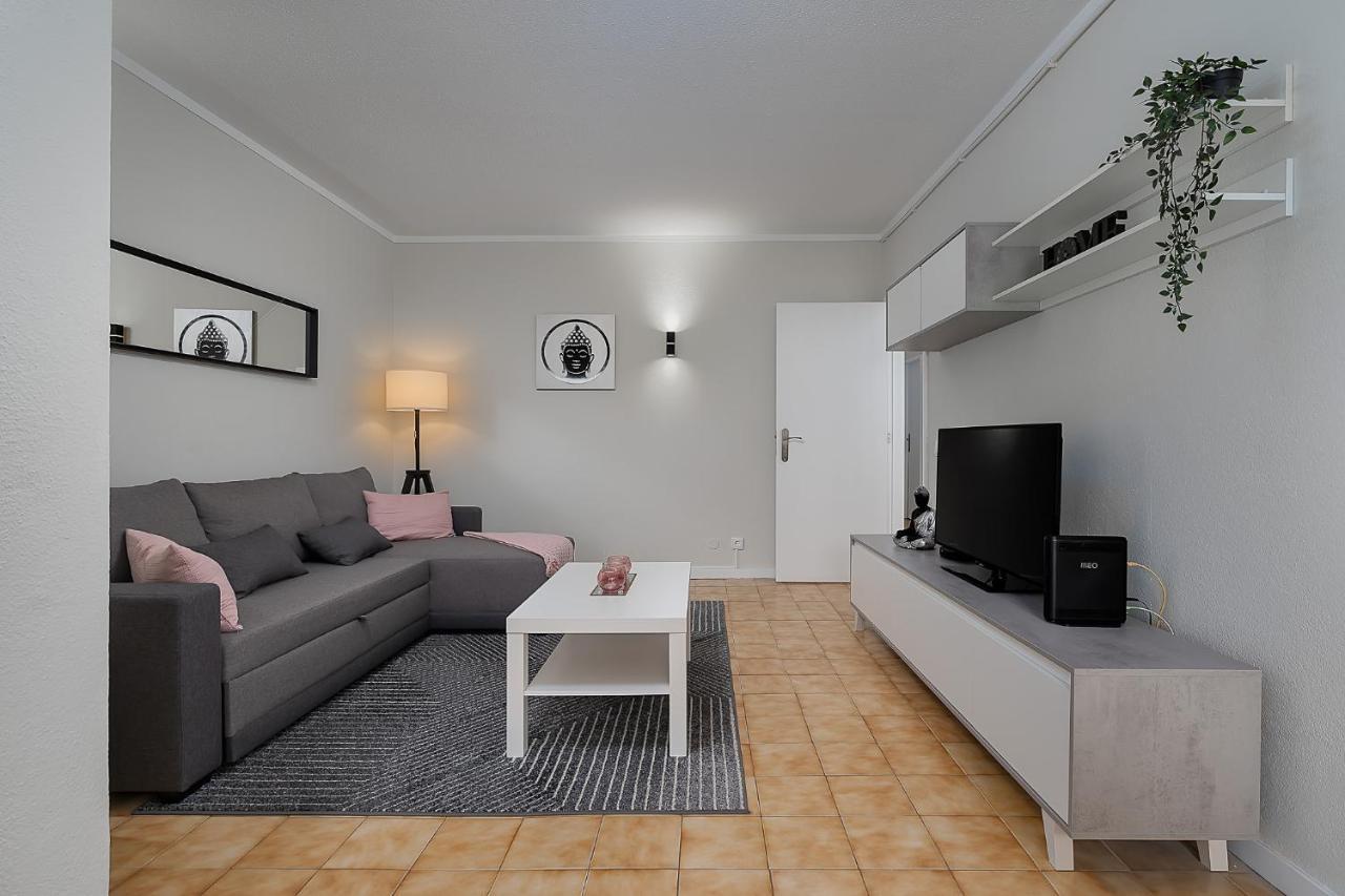 Sunny Flat W/ Balcony & Pool By Lovelystay Portimao Luaran gambar